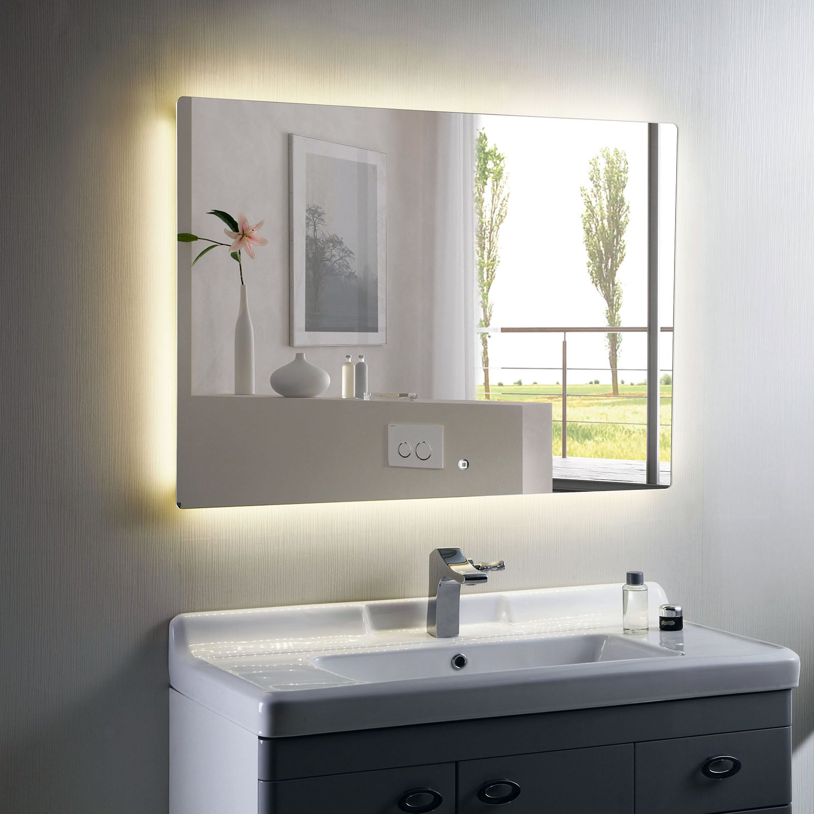 Espejo iluminado con LEDs para el baño 2137